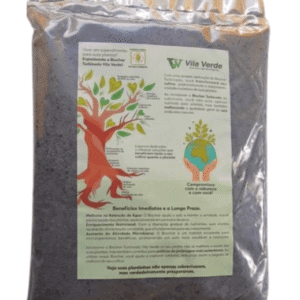 "Rótulo verso do Biochar Turbinado Vila Verde em fundo branco, detalhando instruções de uso e informações técnicas."